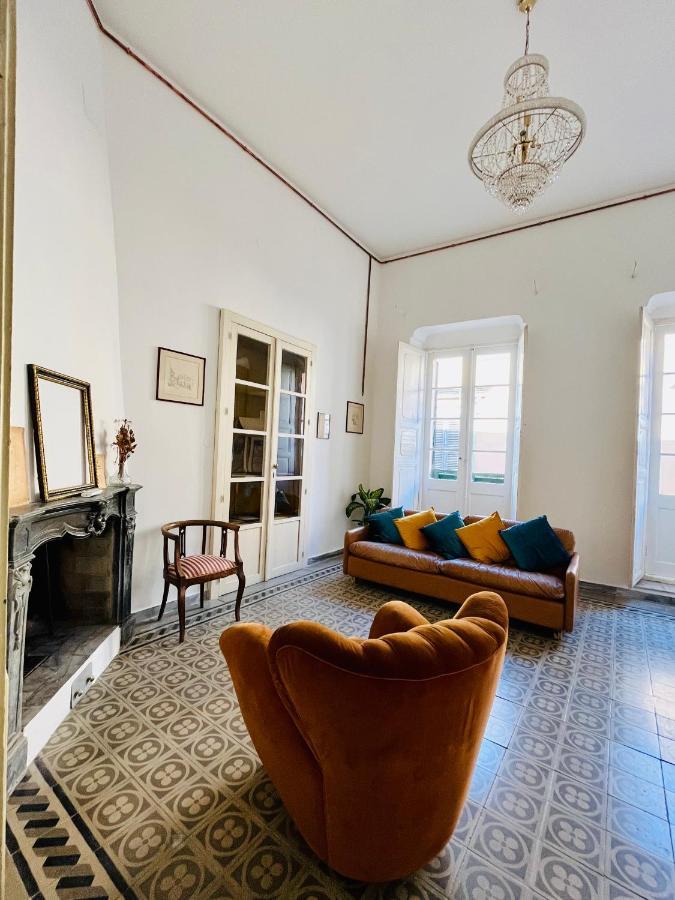 Antica Dimora La Madonnina, Residenza Storica Con Vista Incantevole A Cagliari Apartment Exterior foto