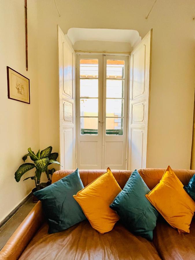Antica Dimora La Madonnina, Residenza Storica Con Vista Incantevole A Cagliari Apartment Exterior foto